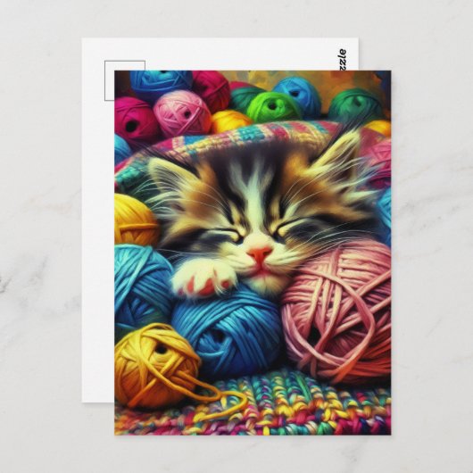 毛布の下で寝るかわいい子猫 ポストカード (正面/裏面)