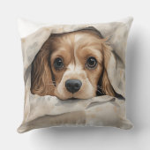 毛布の下の可愛いコッカースパニエル犬子犬 クッション (裏面)