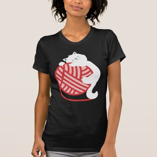 毛玉の可愛い白猫 Tシャツ (正面)