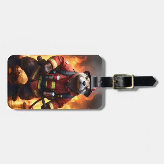 **「毛皮と炎：オッター・ファイアマンの背焼き ラゲッジタグ (正面横)