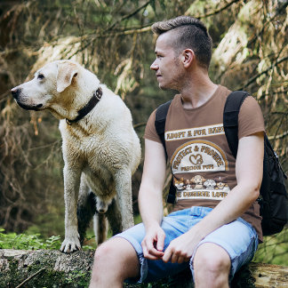 毛皮のベビーを提供し、動物保護の愛を採用す❤️る Tシャツ