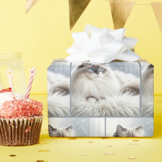 毛皮のラグのラグドール猫 ラッピングペーパー (誕生日パーティー)