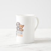 毛皮の友人 – かわいい犬と猫のベスティーズT ボーンチャイナマグカップ (正面右)