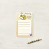 毛皮の可愛い猫のノート ポストイット (デスク上)