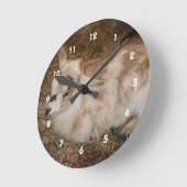 毛皮の小さなヤギの投薬ベビー ラウンド壁時計 (傾斜)