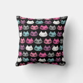 毛羽の子猫ピロー クッション (裏面)