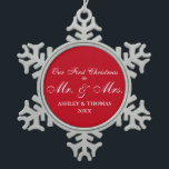 氏および夫人としてSnowflake私達の初めてのクリスマス スノーフレークピューターオーナメント<br><div class="desc">氏および夫人としてSnowflake Ornament私達の初めてのクリスマス</div>