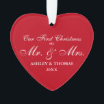 氏および夫人赤いハートとして私達の初めてのクリスマス オーナメント<br><div class="desc">氏および夫人赤いハートのオーナメントとして私達の初めてのクリスマス</div>