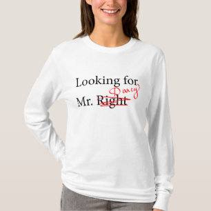 氏を捜すことDarcy Tシャツ