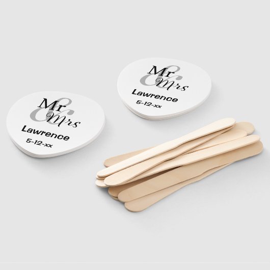 氏パーソナライズされた名日氏とミセス結婚の夫婦 ハンドファン (組立なし)