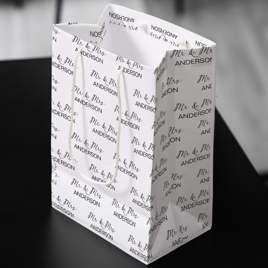 氏結婚名夫妻の贈りパーソナライズされた物 ミディアムペーパーバッグ