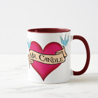 "氏Candle"のカスタムなハート及び旗の入れ墨のギフト マグカップ
