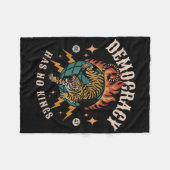 民主主義のキングがない8647アンチトランプのアメリカSoci フリースブランケット (正面(横))