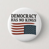 民主主義のキングアンチトランプUSA 缶バッジ (正面)