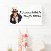 民主主義は有権者と同じくらい強い 横断幕 (インサイチュ)