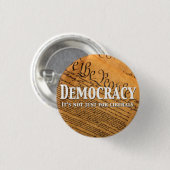 民主主義は自由主義者のためだけではない 缶バッジ (正面&裏面)
