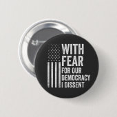 民主主義への恐怖を抱いてアメリカ人に反対する 缶バッジ (正面&裏面)