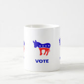 民主党のロゴと編集可能な投票テキスト コーヒーマグカップ (中央)