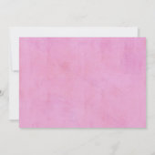 民族の女の赤ちゃんのキューピッドの天使によってはハローのショッキングピンクが飛びます 招待状 (裏面)