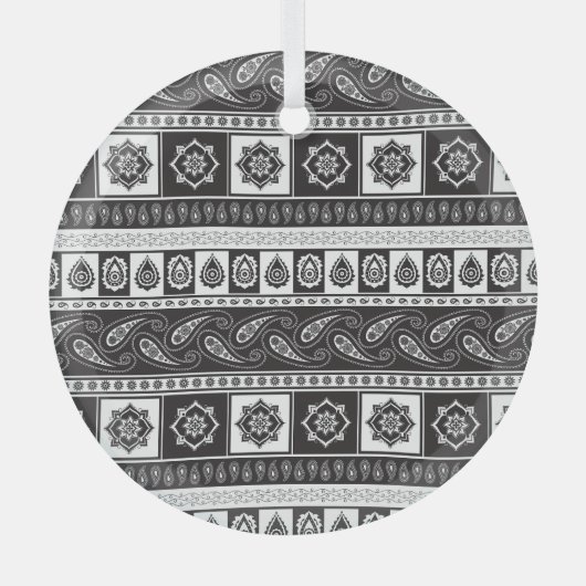 民族白黒:時代を超越したパターン ガラスオーナメント (正面)