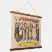 民族衣装を着た女性を描いたサーカスのポスター 吊り下げ型タペストリー (傾斜あり)