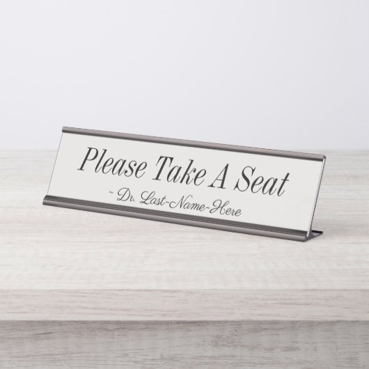 気の利いた「どうぞお座り下さい」 デスクネームプレート (正面)