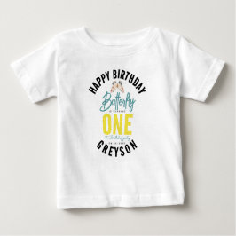 気まぐれな蝶 花の1歳の誕生日 ベビーTシャツ