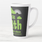 気候変動 |炭素汚染 |アクションTシャツ カフェラテマグ (右)