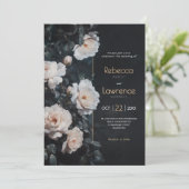 気分が変わる白い花の黒い結婚式の招待状 招待状 (スタンド正面)