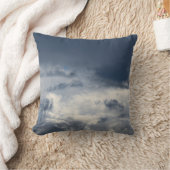 気分の変わる層雲の枕 クッション (ブランケット)