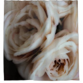 気分屋のソフトピンクのローズ エレガント ミニマル シャビーシック シャワーカーテン (正面)