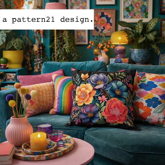 気分屋のマルチカラー花柄黒地パターン クッション