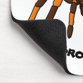 気味の悪い茶色とオレンジのタランチュラのクモの漫画 マウスパッド (コーナー)