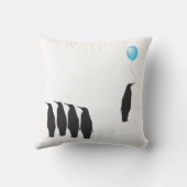 気球のクッションの枕を持つペンギン クッション (裏面)