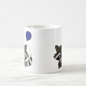 気球を握っているおもしろいなアライグマ コーヒーマグカップ (中央)