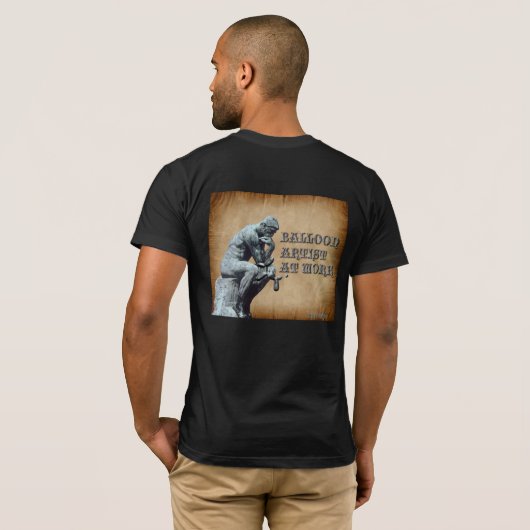 気球犬を持つ思想家-仕事の気球の芸術家 Tシャツ (裏面フル)