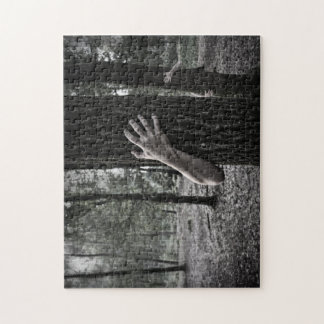 気色悪いパズル-森林のゾンビ ジグソーパズル