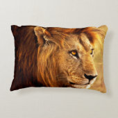 気高いライオンの写真 アクセントクッション (裏面)