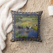 水および西部のトリムの青を通って走っている馬 クッション (ブランケット)