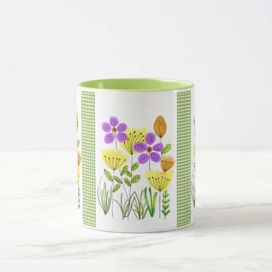 水かわいらし色の野生の花と緑のギンガム マグカップ (中央)