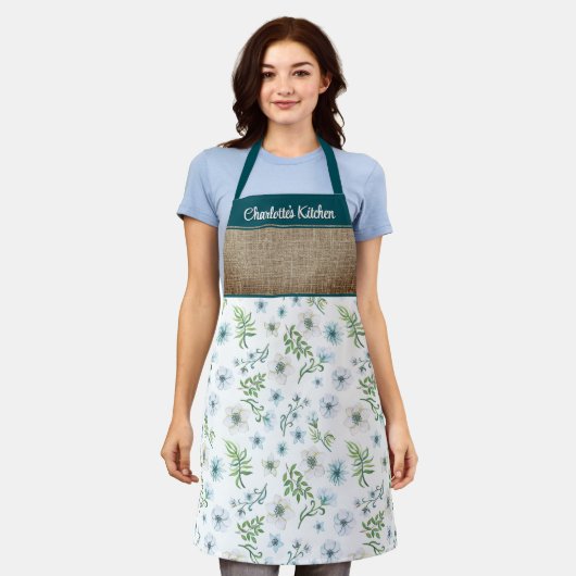 水かわいらし色フローラパーソナライズされた名 エプロン (着用した状態)