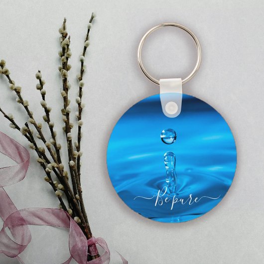 水がキーチェーンを落とす キーホルダー