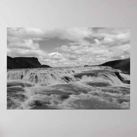 水が流れている ポスター (正面)