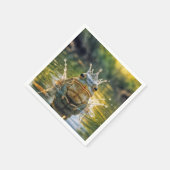 水しぶき冠をかぶったカエル スタンダードカクテルナプキン (角)