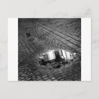 水たまりのある石畳の通り，インスブルックオーストリア ポストカード