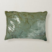 水で覆われた岩スラブの自然写真 アクセントクッション (裏面)