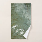 水で覆われた岩スラブの自然写真 ハンドタオル (ハンドタオル)