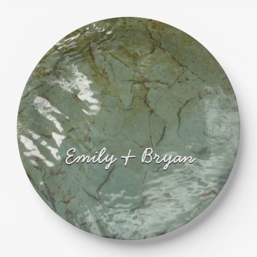 水で覆われた岩スラブの自然写真 ペーパープレート (正面)