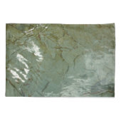 水で覆われた岩スラブの自然写真 枕カバー (裏面)