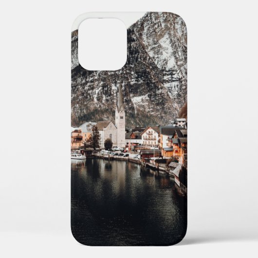 水と山の体近くの家 Case-Mate iPhoneケース (裏面)